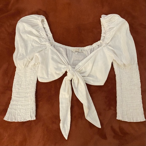 O. Vianca Tops - O. Vianca Cropped White Tie Front Top